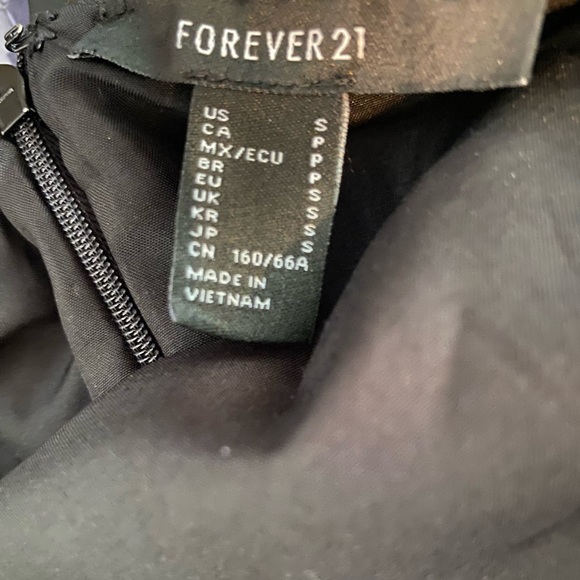 Forever 21 Black Pantsuit. Size S - Picture 5 of 5